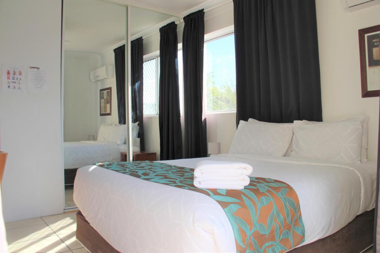 Broadwater Keys Holiday Apartments โกลด์โคสต์ ภายนอก รูปภาพ