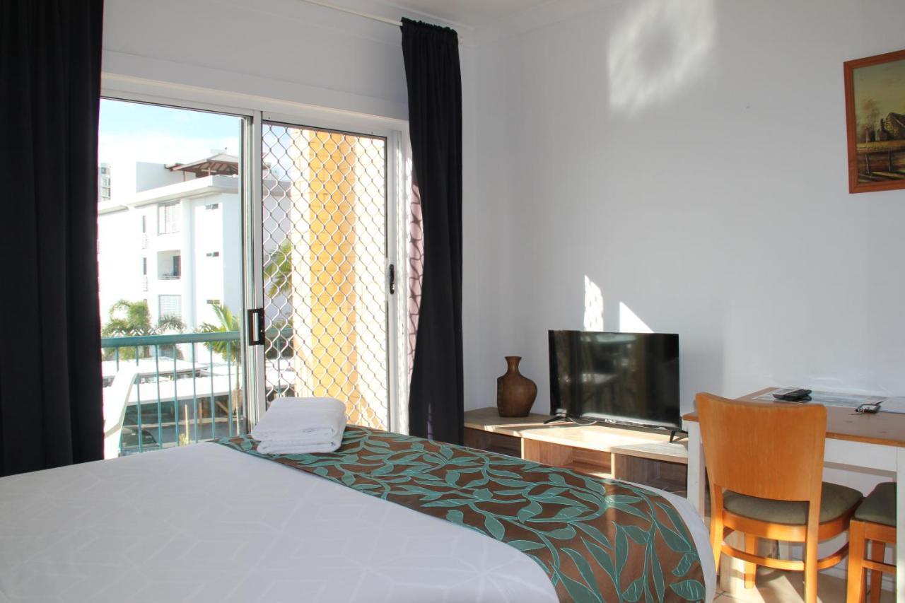 Broadwater Keys Holiday Apartments โกลด์โคสต์ ภายนอก รูปภาพ
