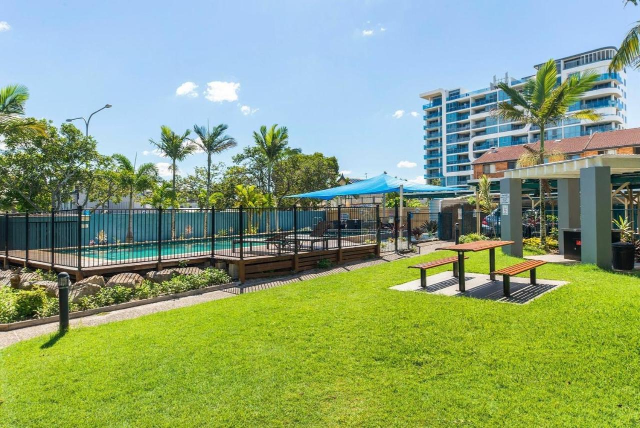 Broadwater Keys Holiday Apartments โกลด์โคสต์ ภายนอก รูปภาพ
