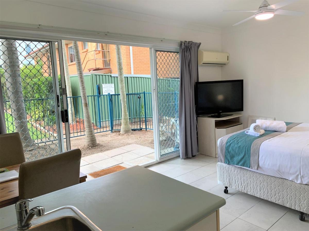 Broadwater Keys Holiday Apartments โกลด์โคสต์ ภายนอก รูปภาพ