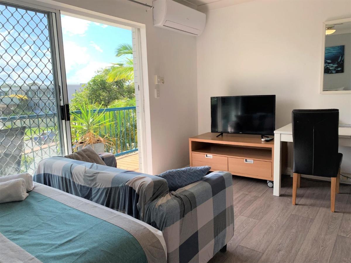 Broadwater Keys Holiday Apartments โกลด์โคสต์ ภายนอก รูปภาพ