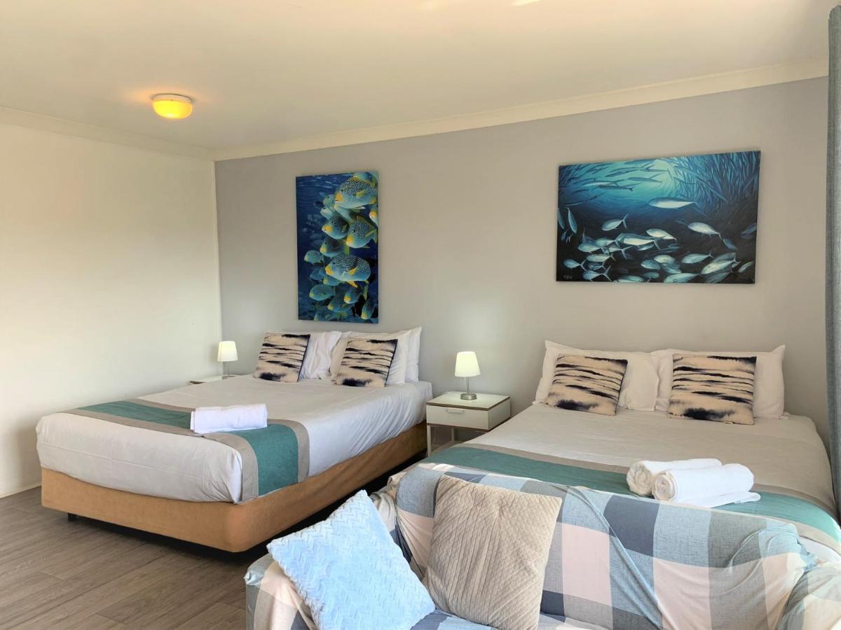 Broadwater Keys Holiday Apartments โกลด์โคสต์ ภายนอก รูปภาพ