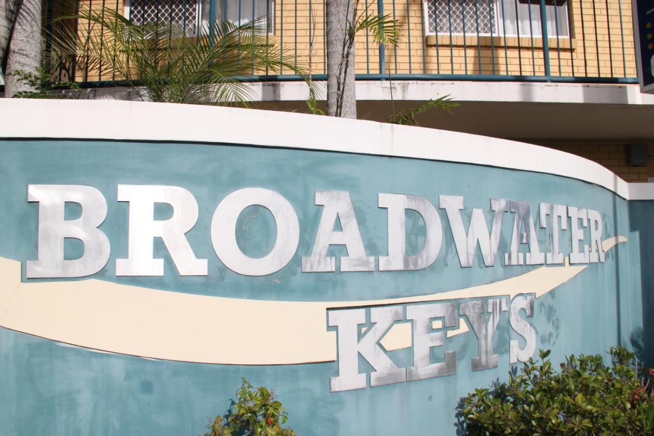 Broadwater Keys Holiday Apartments โกลด์โคสต์ ภายนอก รูปภาพ