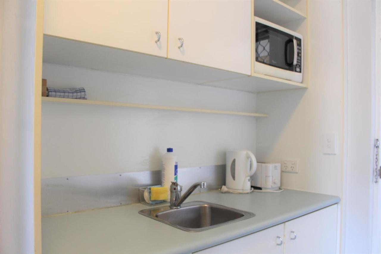 Broadwater Keys Holiday Apartments โกลด์โคสต์ ภายนอก รูปภาพ